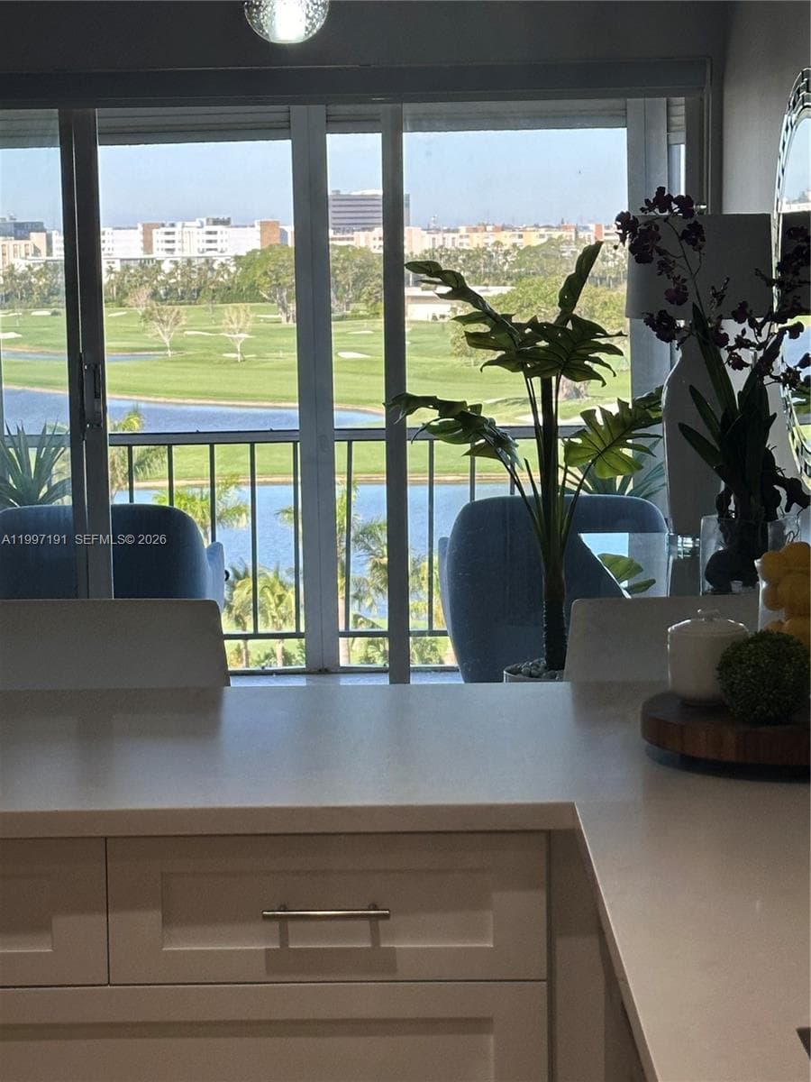 FAIRWAYS RIVIERA · #827 in Hallandale Beach - Photo 16