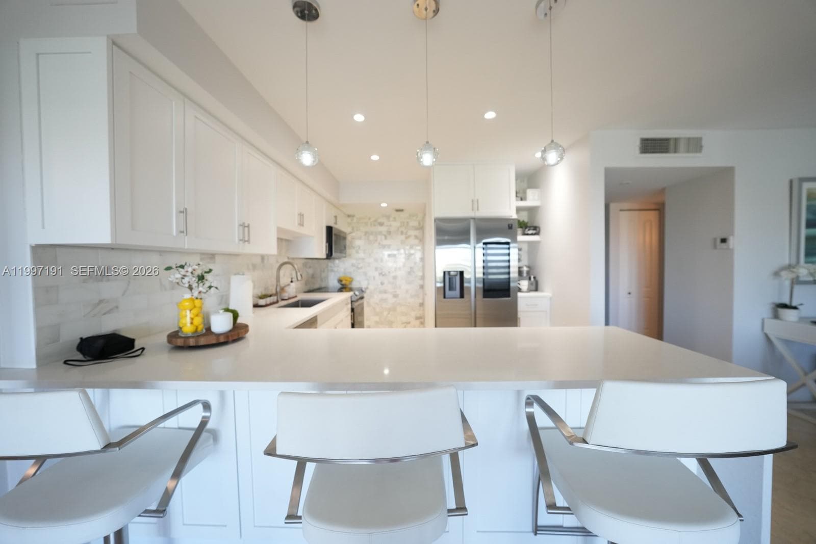 FAIRWAYS RIVIERA · #827 in Hallandale Beach - Photo 4