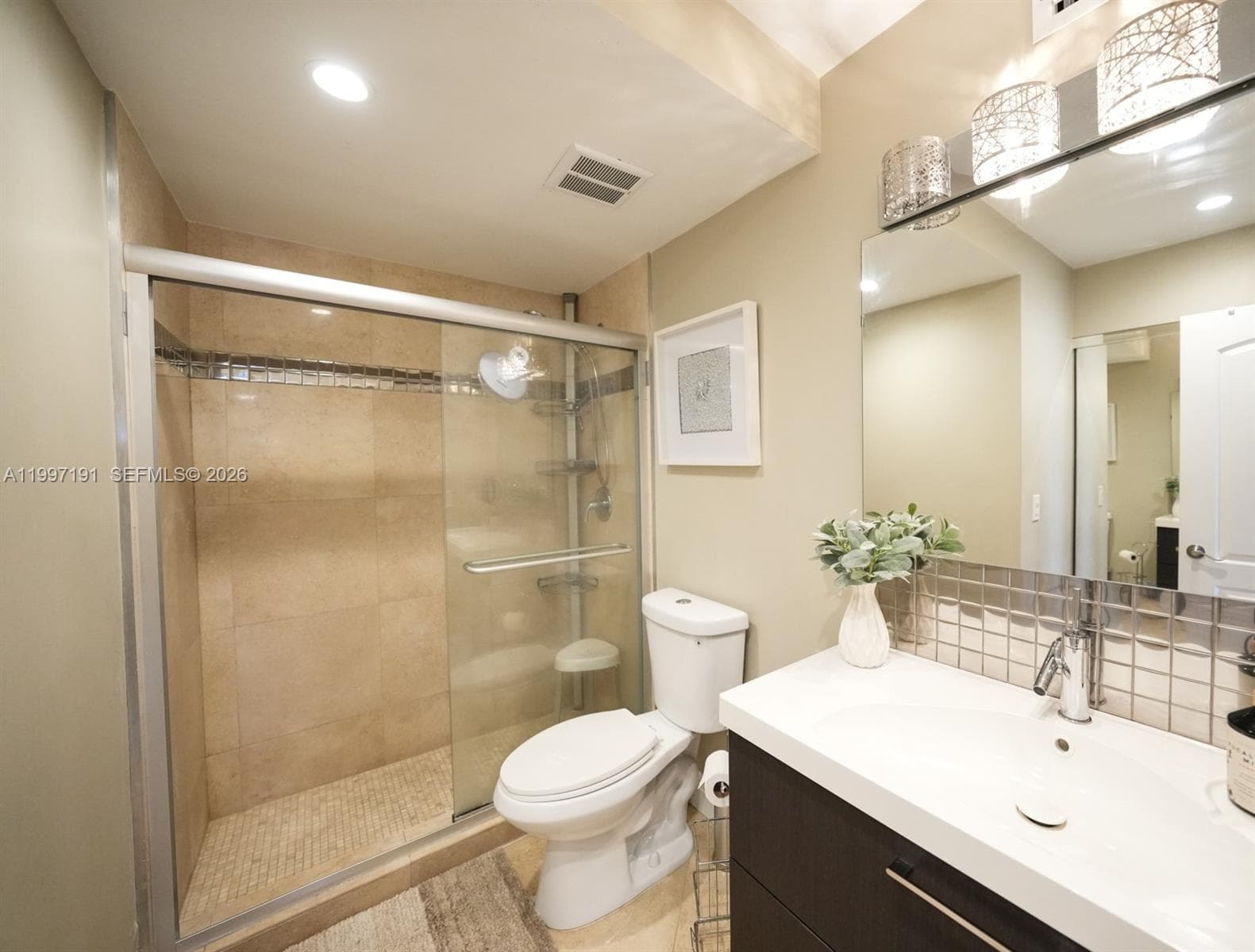 FAIRWAYS RIVIERA · #827 in Hallandale Beach - Photo 8