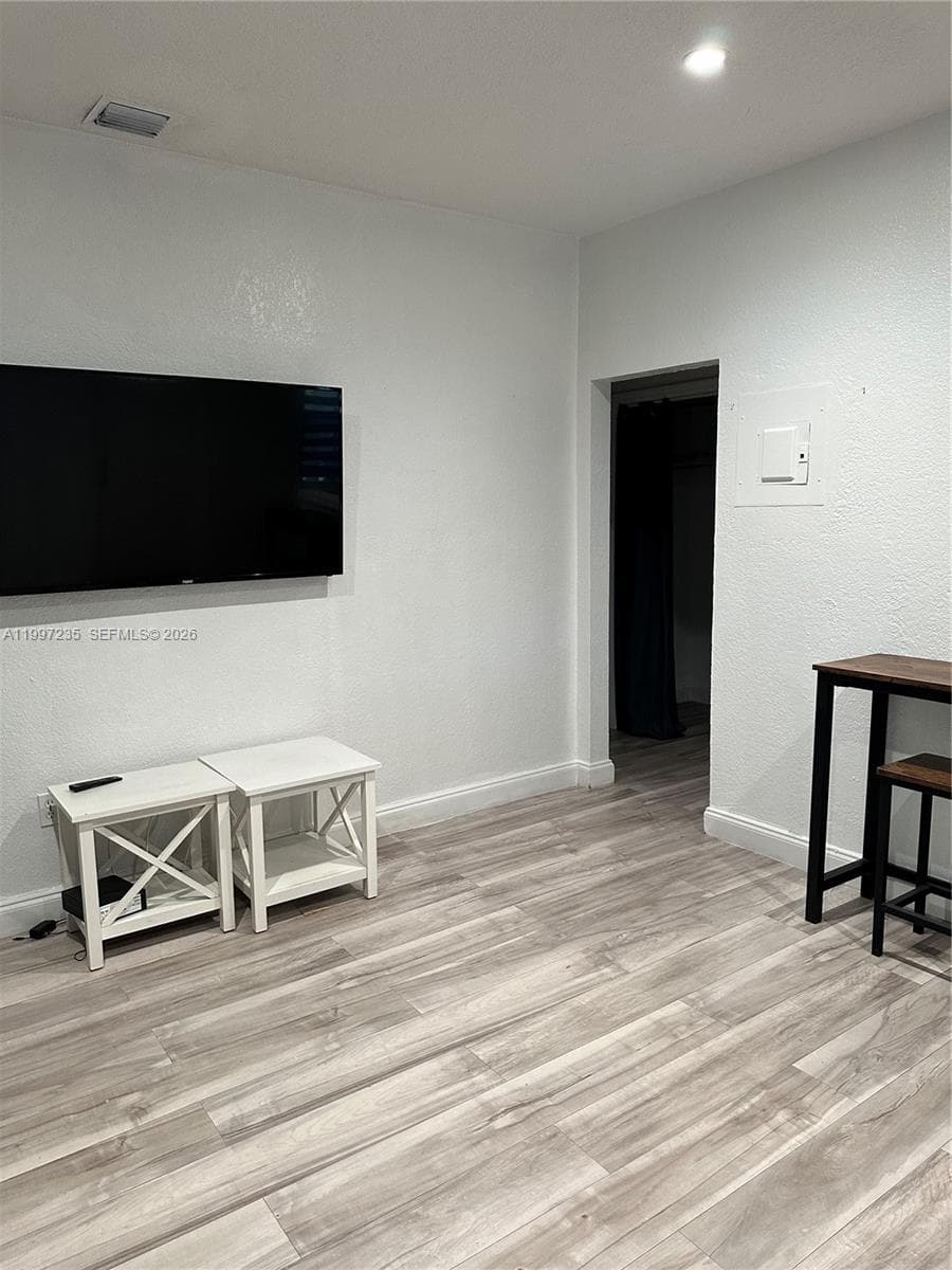 OASIS ON THE BEACH CONDO · #3 in Miami Beach - Photo 3