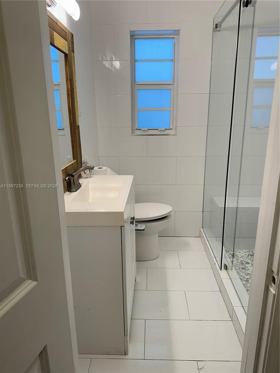 OASIS ON THE BEACH CONDO · #3 in Miami Beach - Photo 9