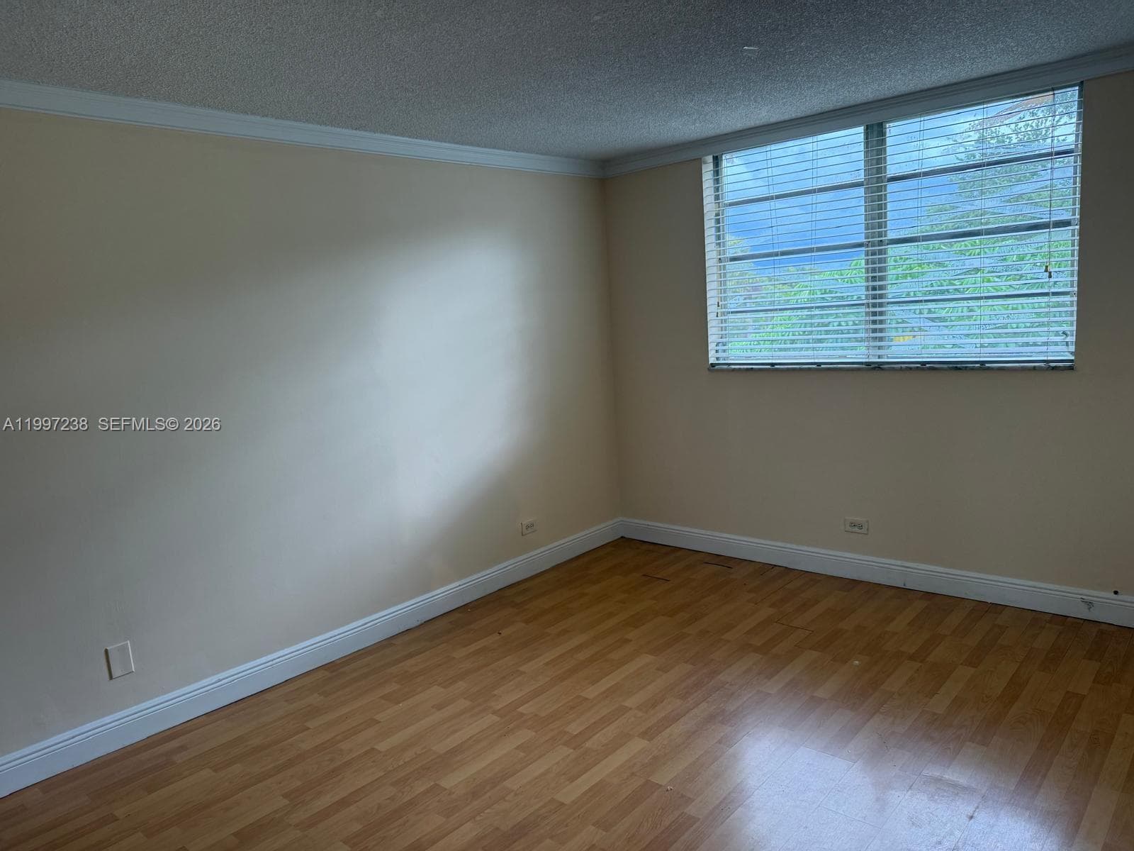 ROYAL OAKS CONDO · #309 in Miami - Photo 5