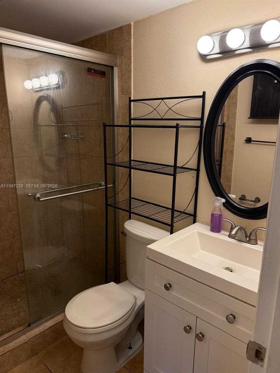 ROYAL OAKS CONDO · #309 in Miami - Photo 9