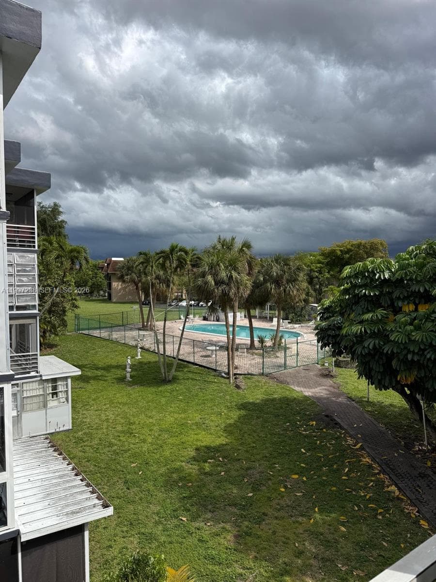 ROYAL OAKS CONDO · #309 in Miami - Photo 18