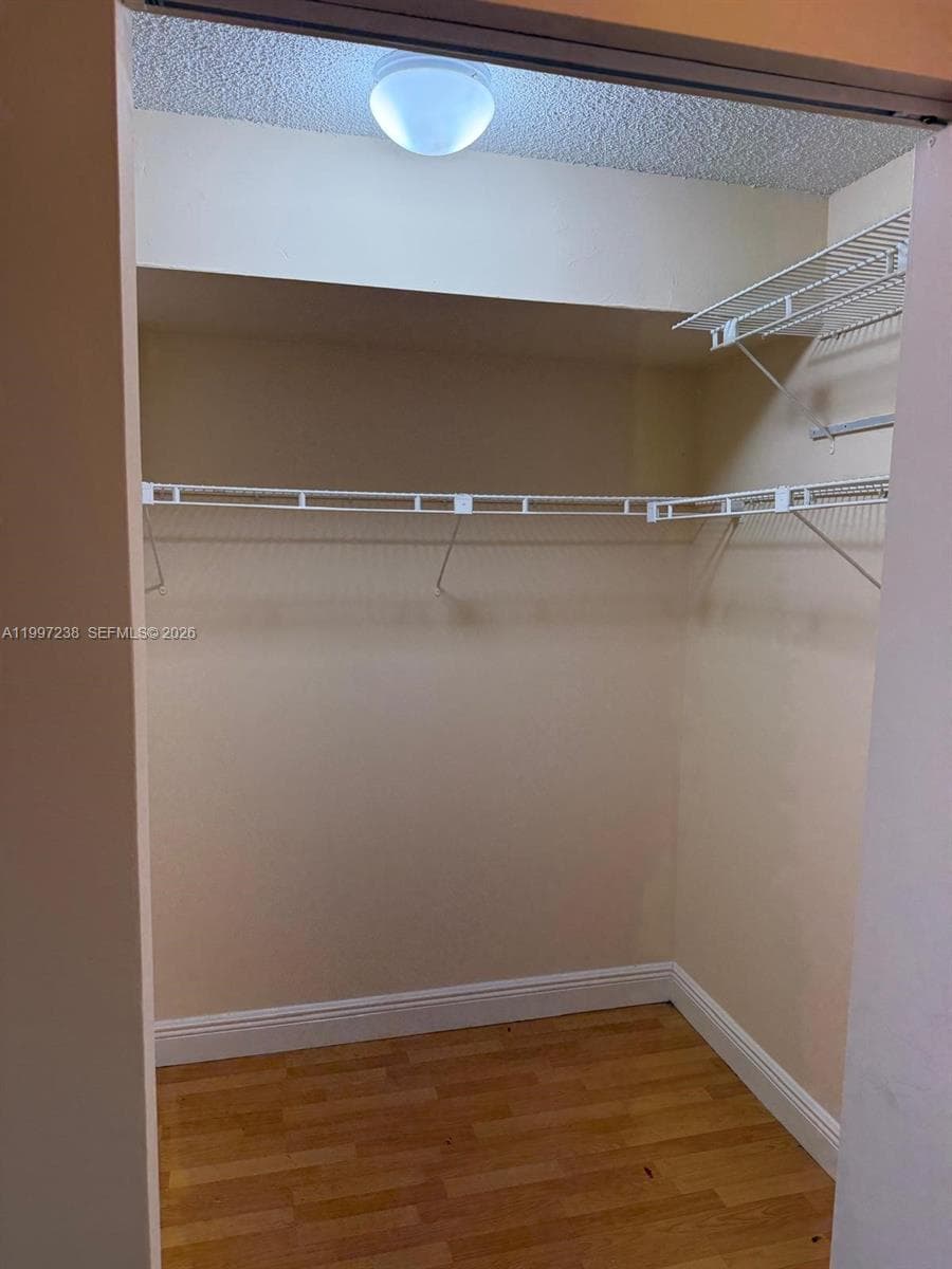 ROYAL OAKS CONDO · #309 in Miami - Photo 15