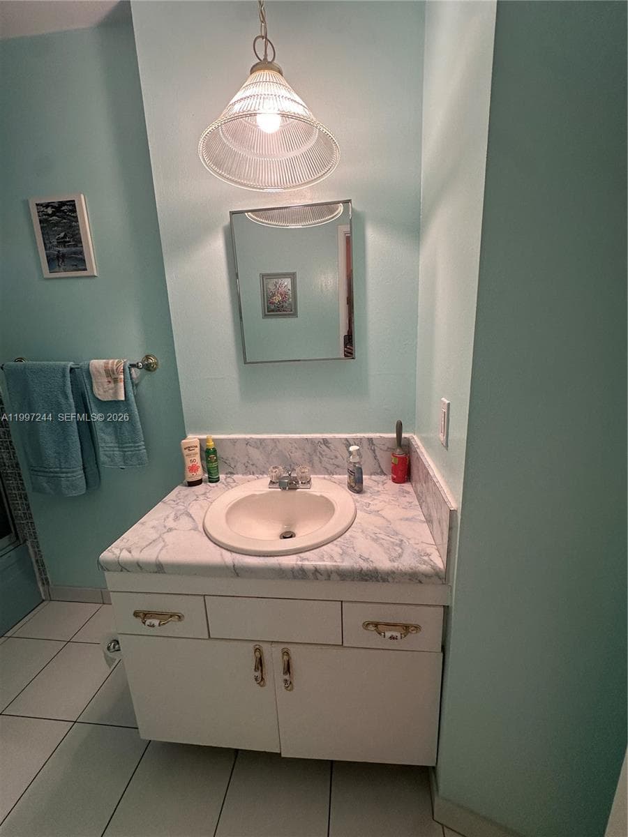 FAIRWAYS ROYALE · #307 in Hallandale Beach - Photo 16