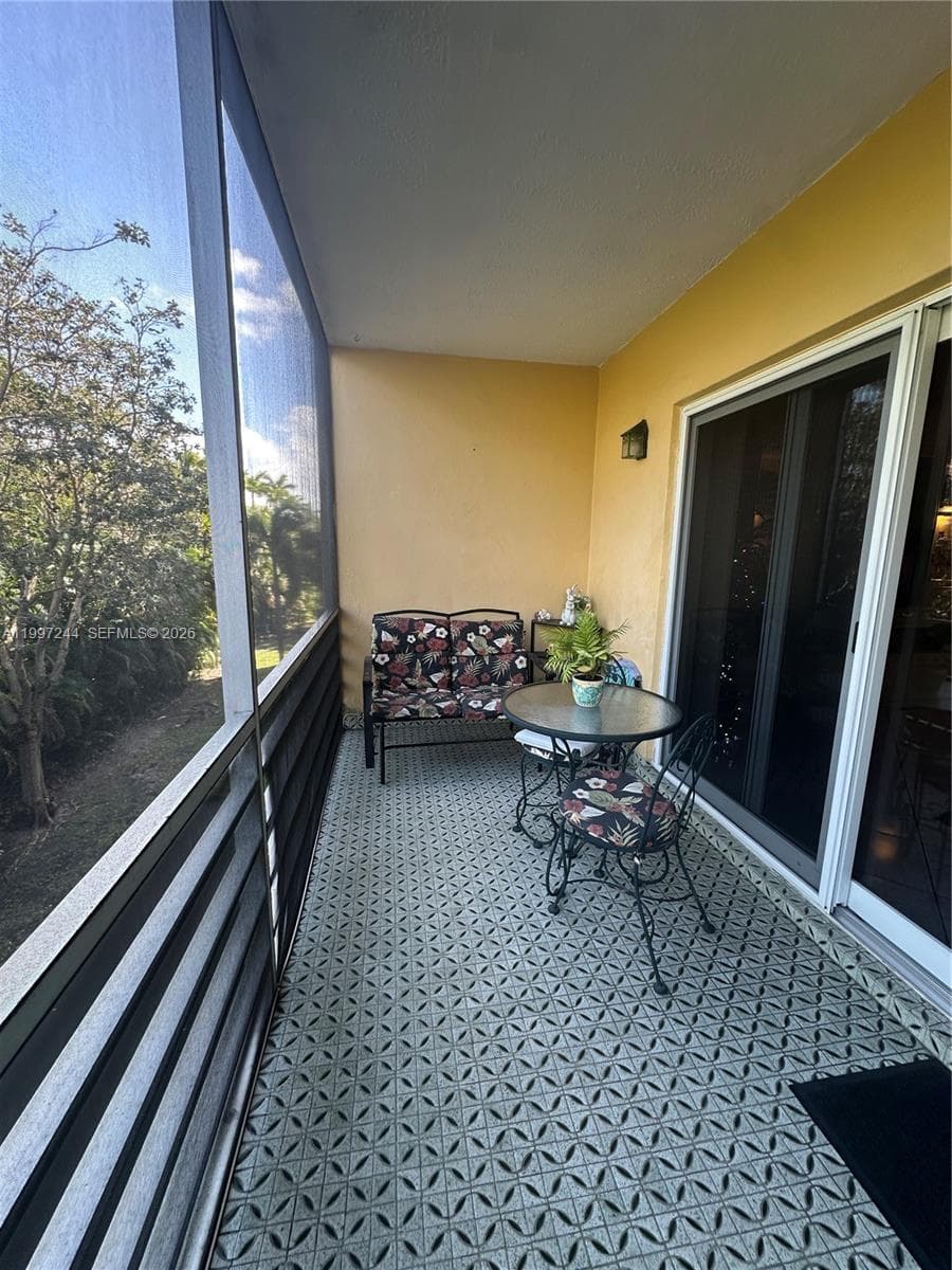 FAIRWAYS ROYALE · #307 in Hallandale Beach - Photo 12