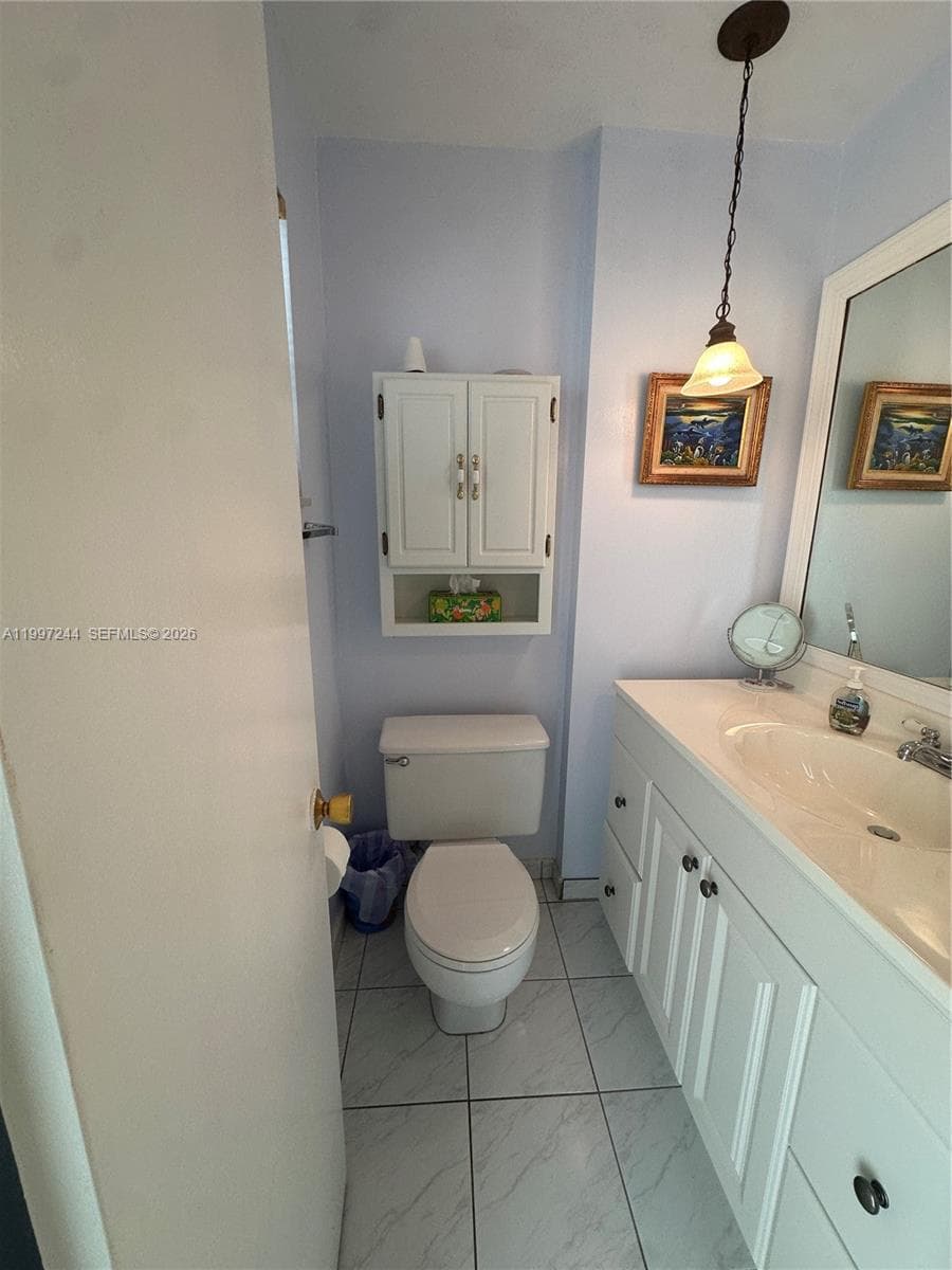 FAIRWAYS ROYALE · #307 in Hallandale Beach - Photo 5