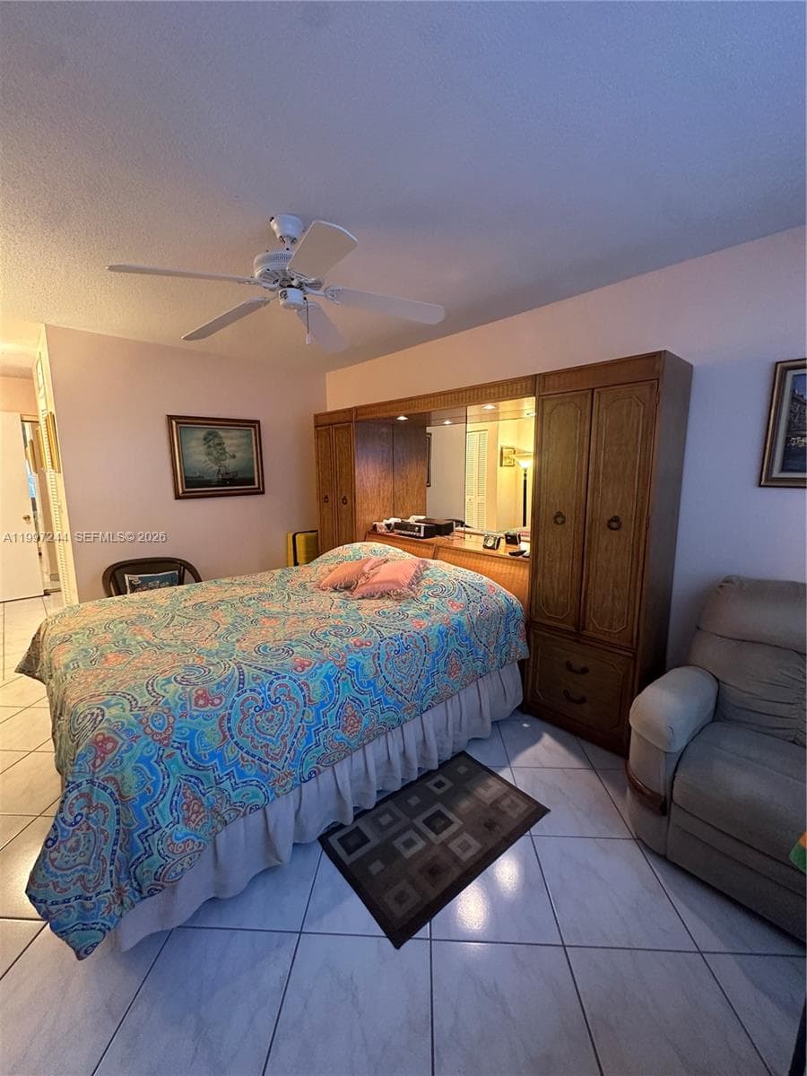FAIRWAYS ROYALE · #307 in Hallandale Beach - Photo 24