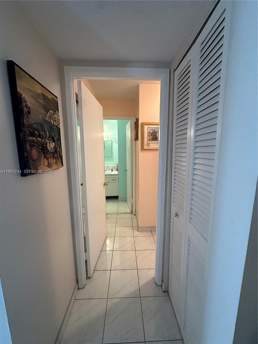 FAIRWAYS ROYALE · #307 in Hallandale Beach - Photo 14
