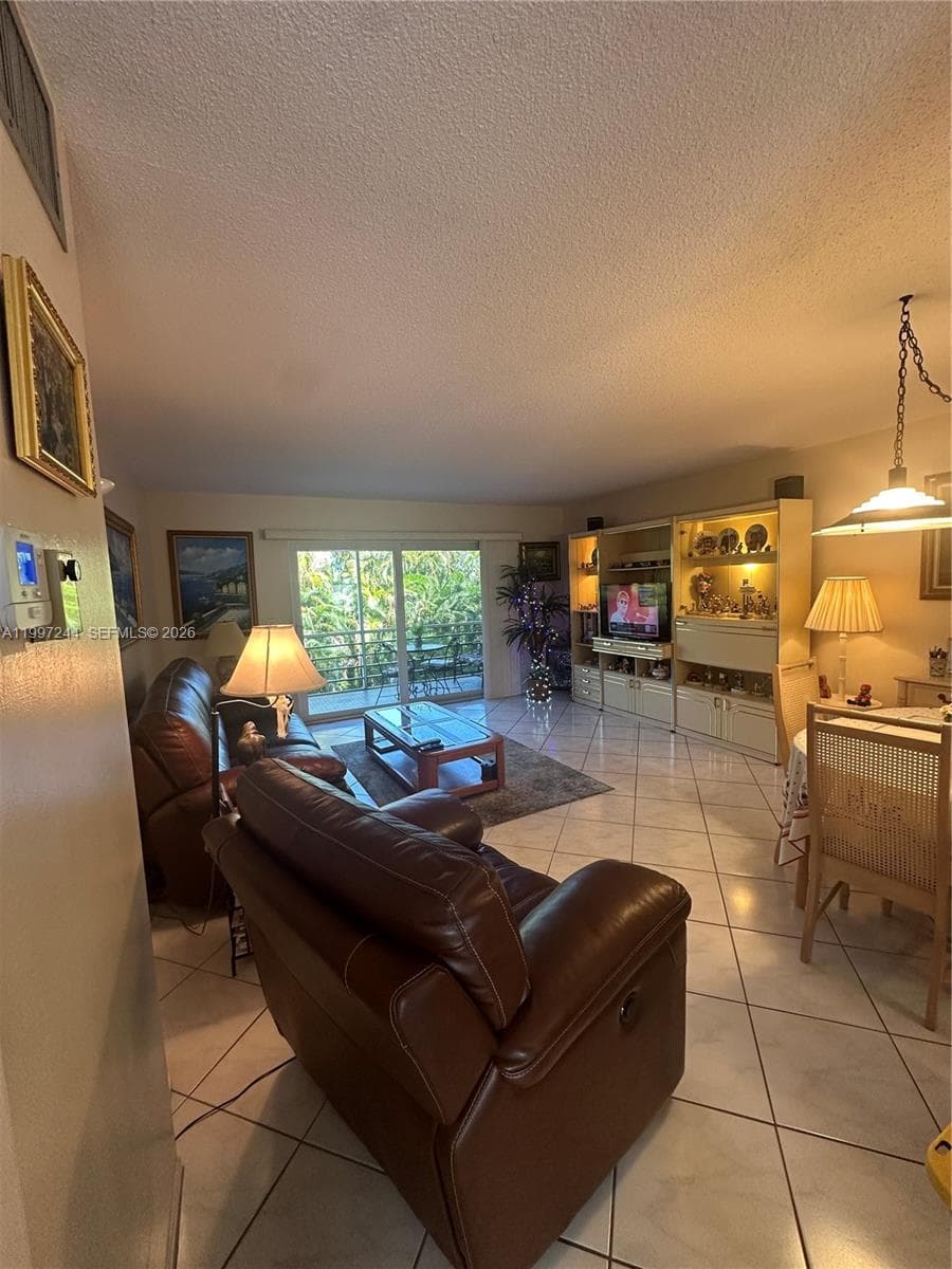 FAIRWAYS ROYALE · #307 in Hallandale Beach - Photo 8