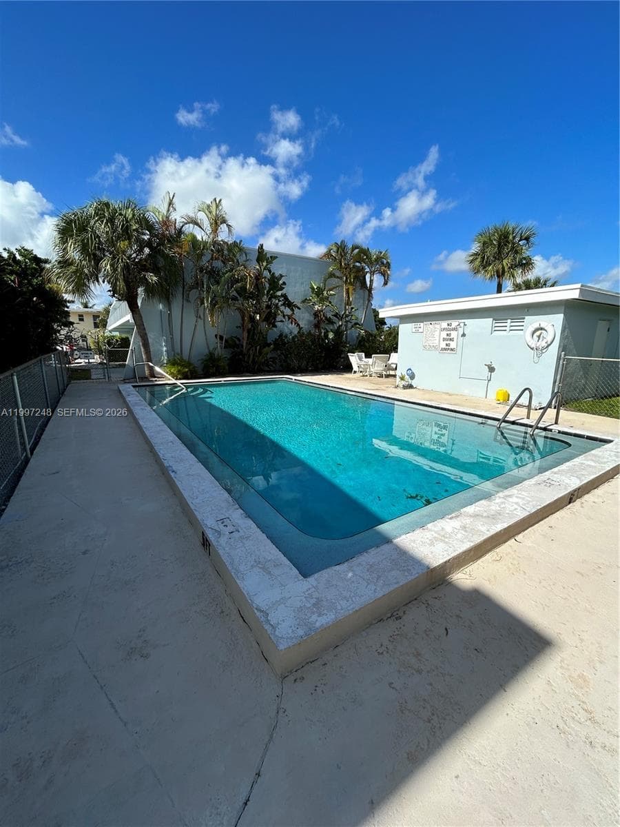 LORI-LYNN CONDO · #212 in North Palm Beach - Photo 13
