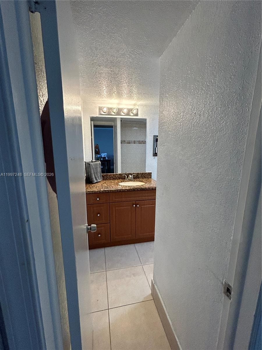 LORI-LYNN CONDO · #212 in North Palm Beach - Photo 11