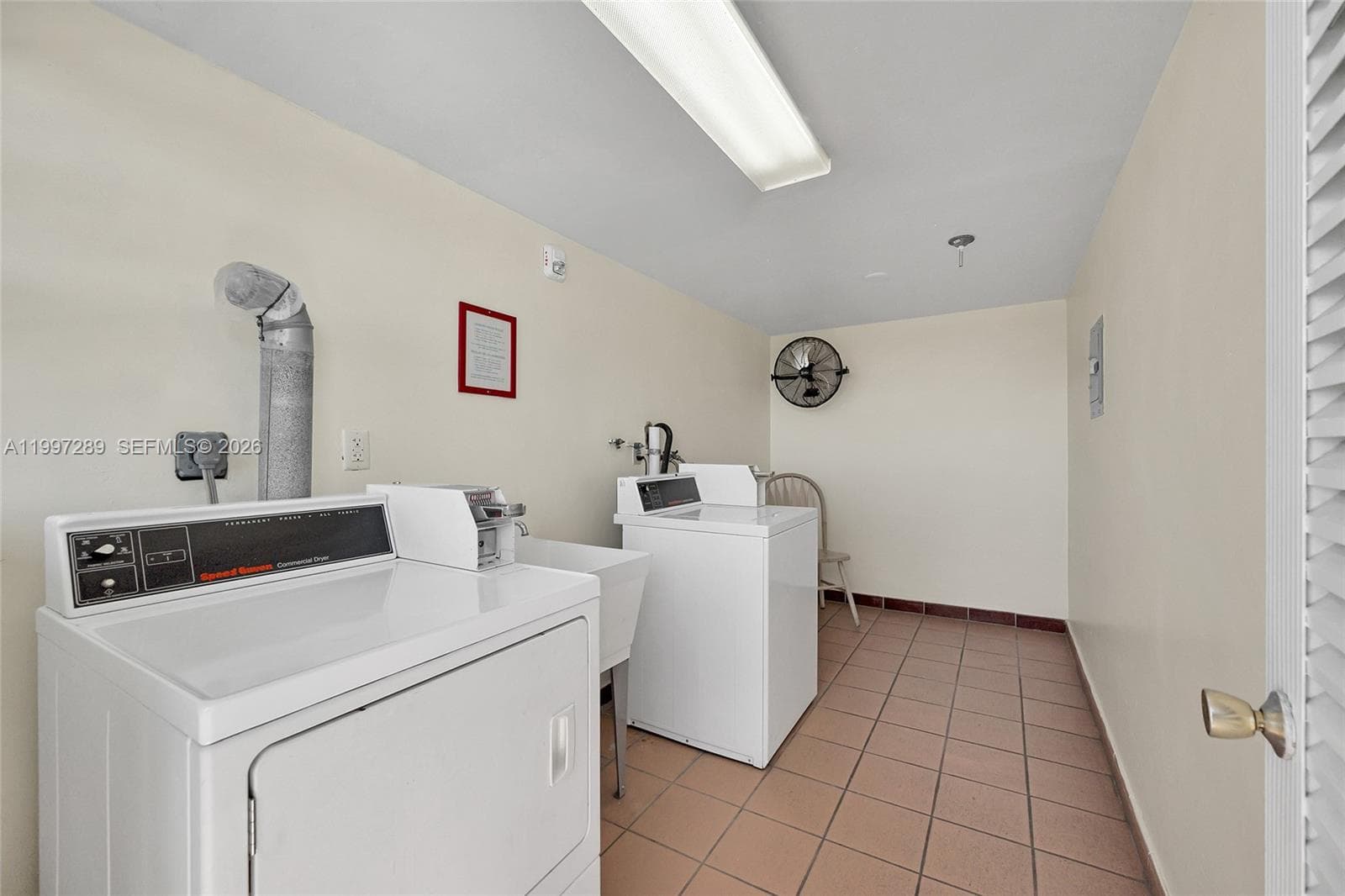 Carlyle Plaza Condo · #606 in Miami Beach - Photo 27