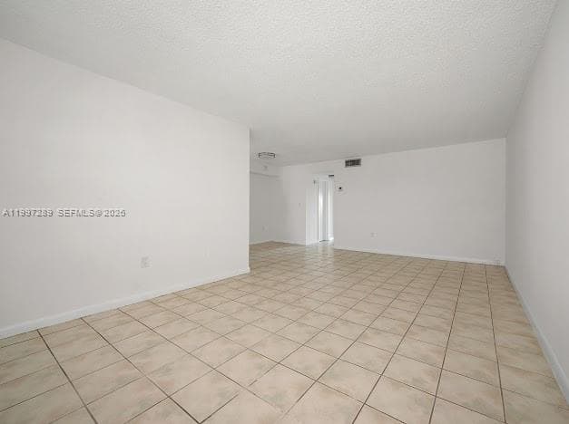 Carlyle Plaza Condo · #606 in Miami Beach - Photo 16