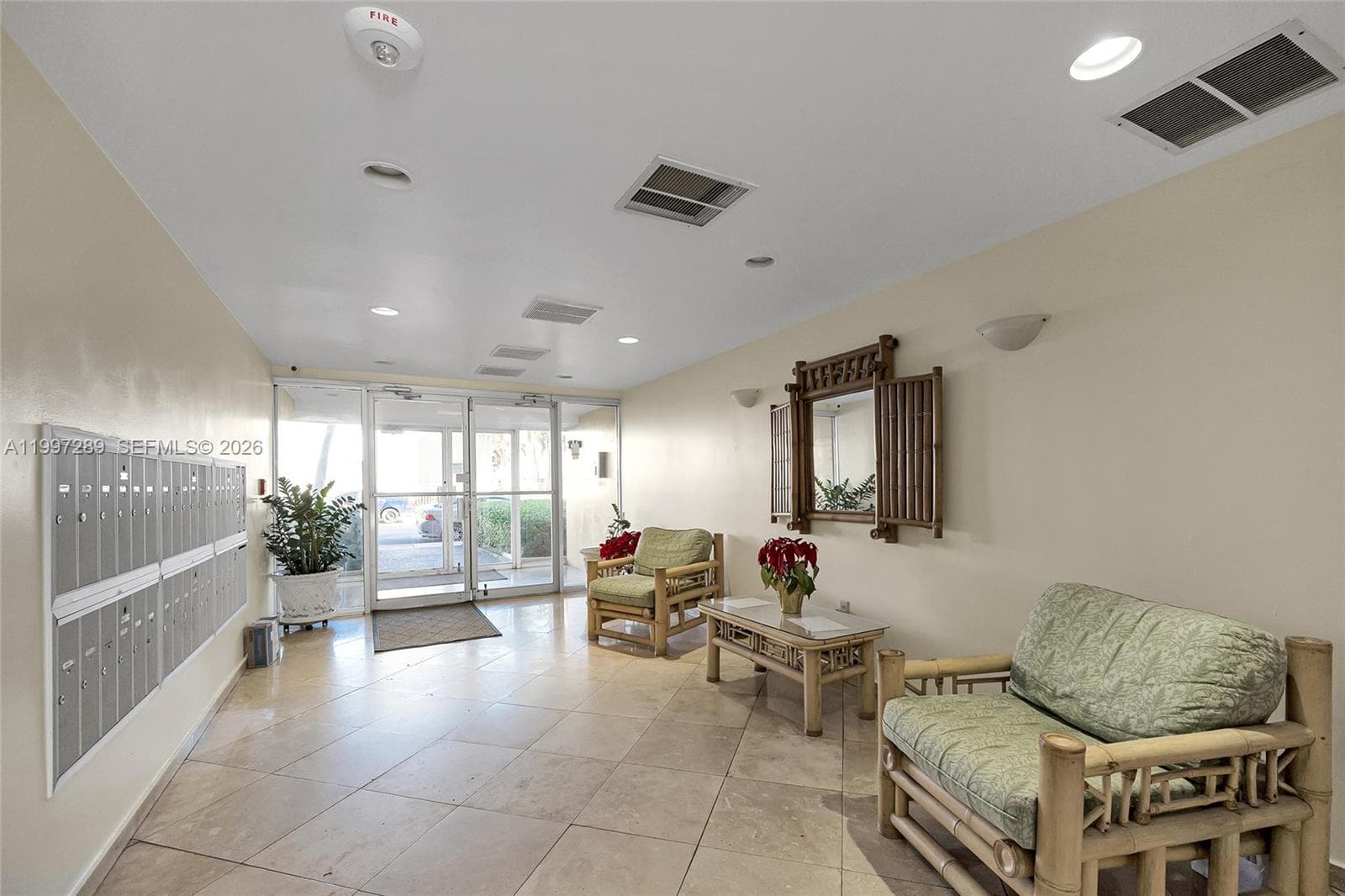 Carlyle Plaza Condo · #606 in Miami Beach - Photo 26