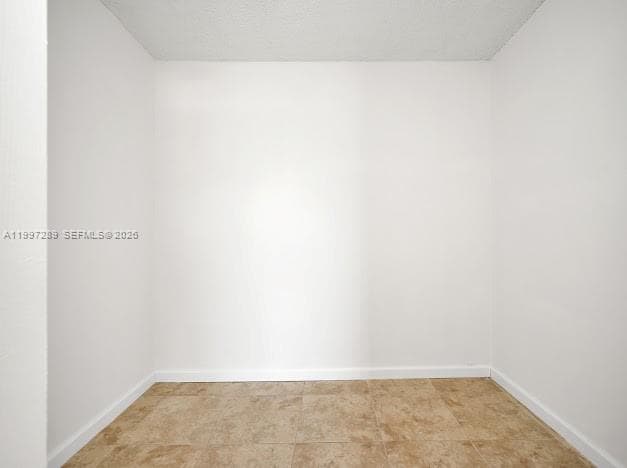 Carlyle Plaza Condo · #606 in Miami Beach - Photo 7
