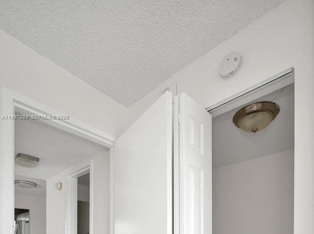 Carlyle Plaza Condo · #606 in Miami Beach - Photo 9