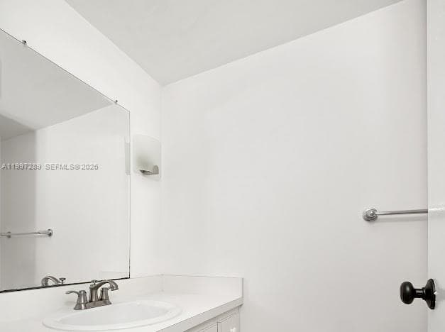 Carlyle Plaza Condo · #606 in Miami Beach - Photo 10