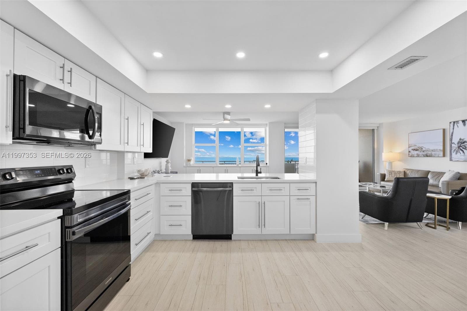 PARKER DORADO CONDO · #516 in Hallandale Beach - Photo 1