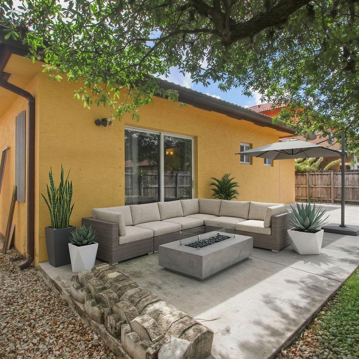 13 Backyard Virtually staged