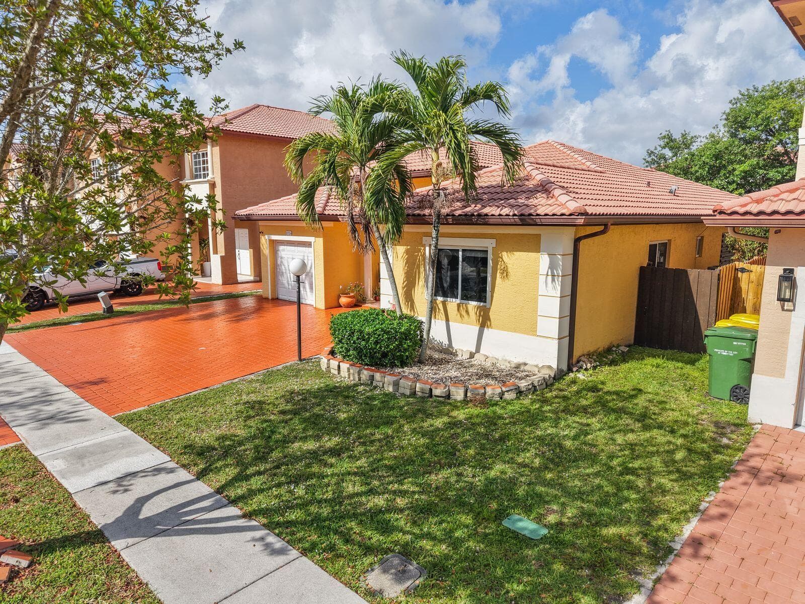 03 Front yard