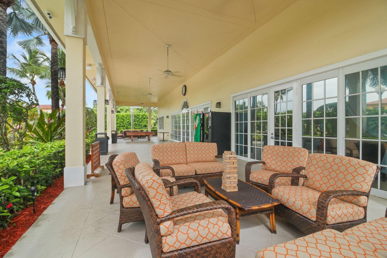 39 Covered patio at the clubhouse Commun
