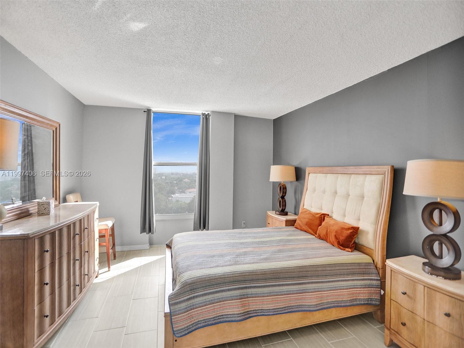KEYSTONE TOWERS CONDO · #906 in North Miami - Photo 3