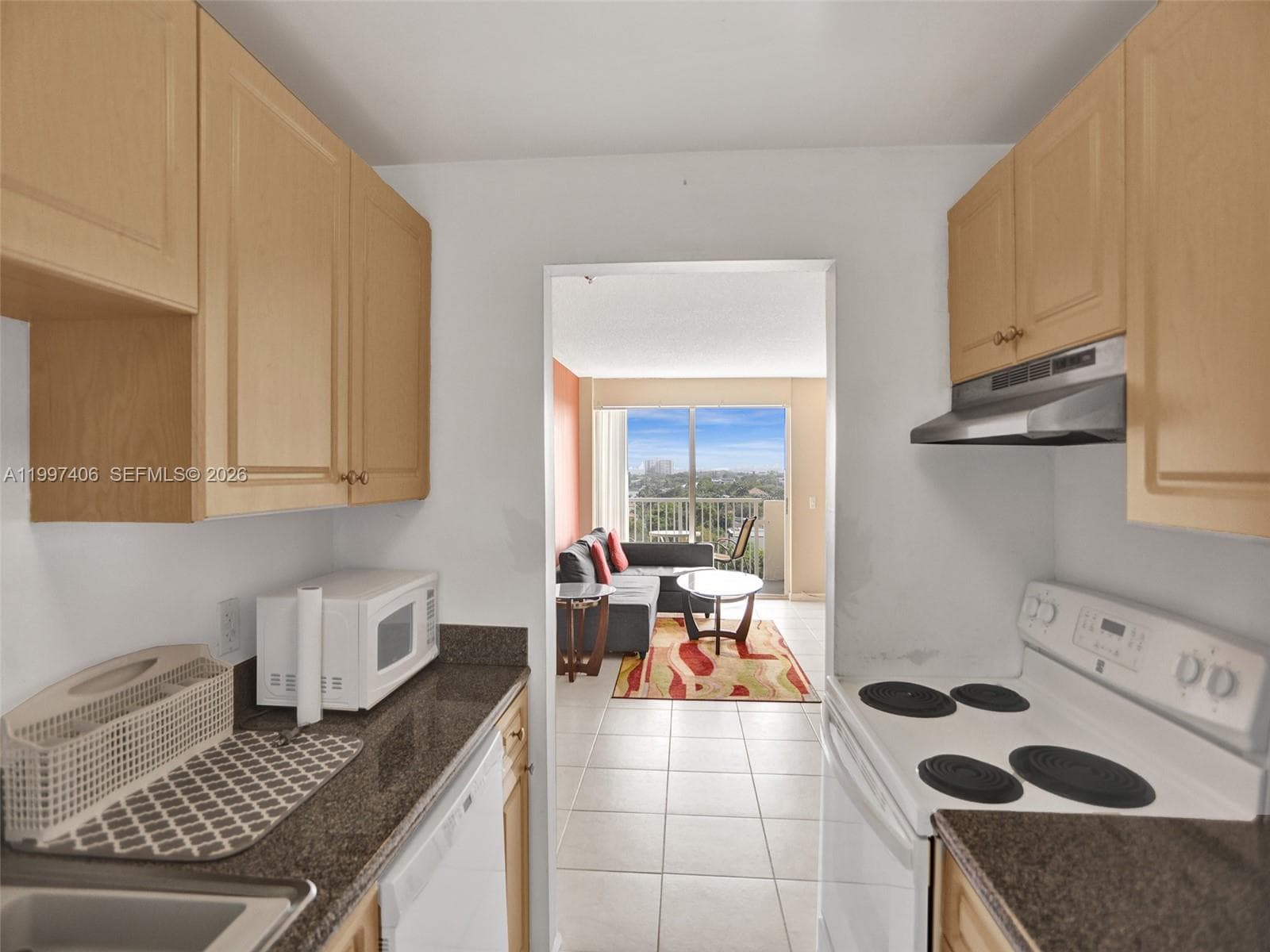KEYSTONE TOWERS CONDO · #906 in North Miami - Photo 15