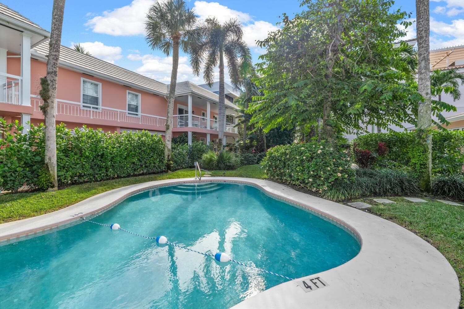 134 Peruvian Ave Palm Beach FL-large-030