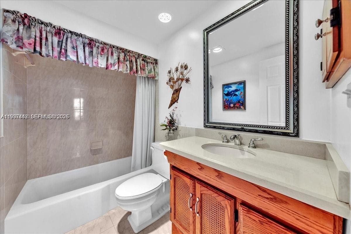 Hollywood Towers · #904 in Hollywood - Photo 22