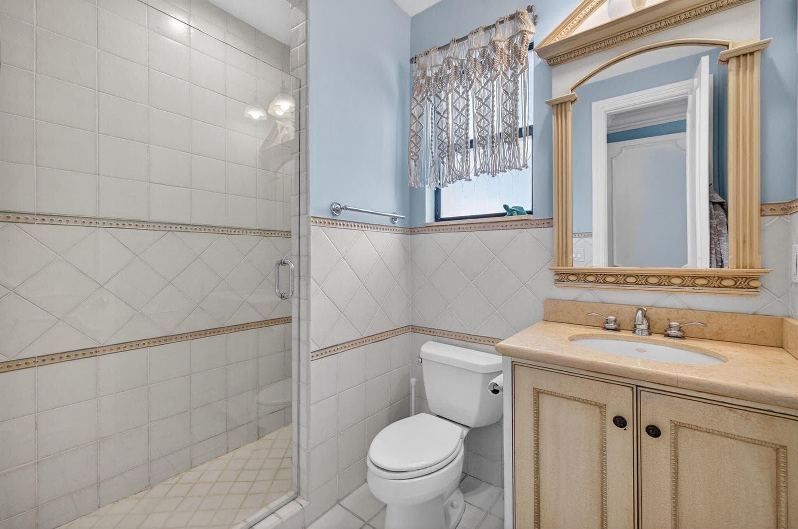 90-web-or-mls-699A2976