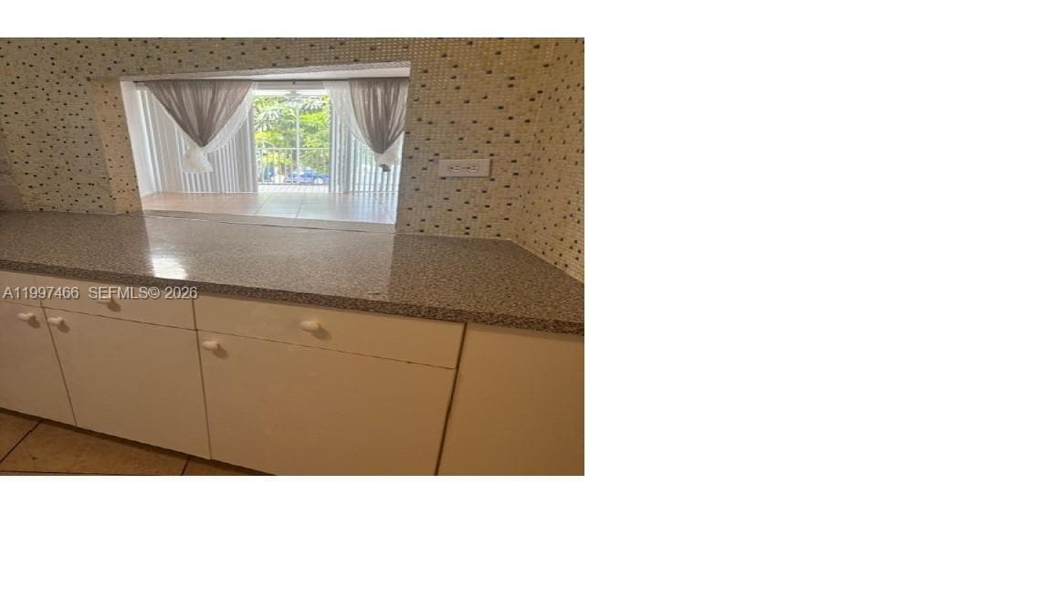 JADE WINDS GROUP ALLAMAND · #214-2 in Miami - Photo 6