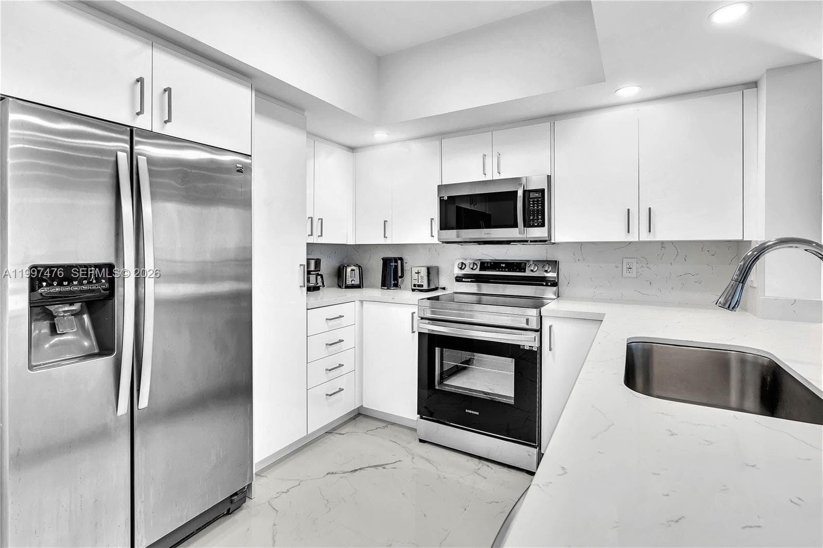 Ocean Point Beach Club · #1703 in Sunny Isles Beach - Photo 42