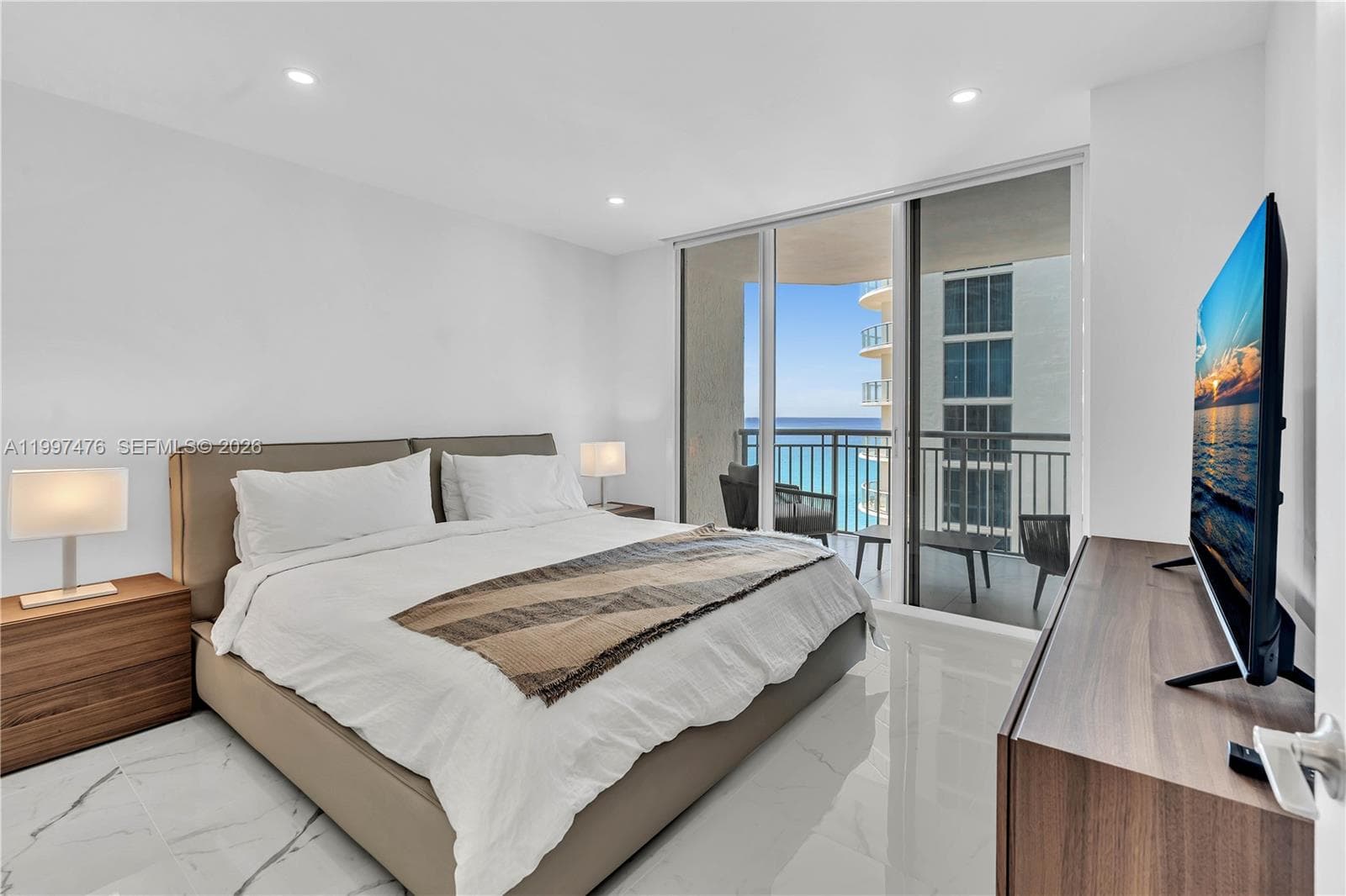 Ocean Point Beach Club · #1703 in Sunny Isles Beach - Photo 7
