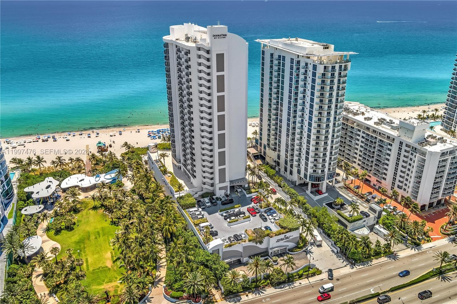 Ocean Point Beach Club · #1703 in Sunny Isles Beach - Photo 3