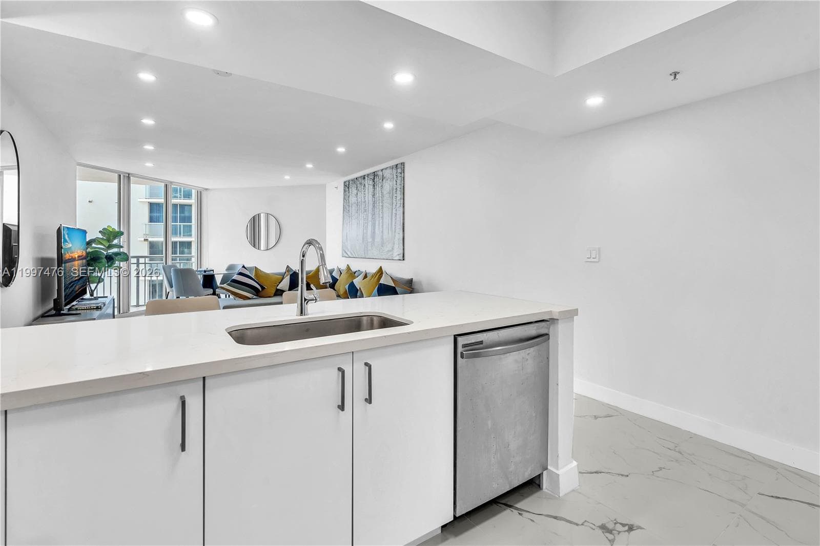 Ocean Point Beach Club · #1703 in Sunny Isles Beach - Photo 49