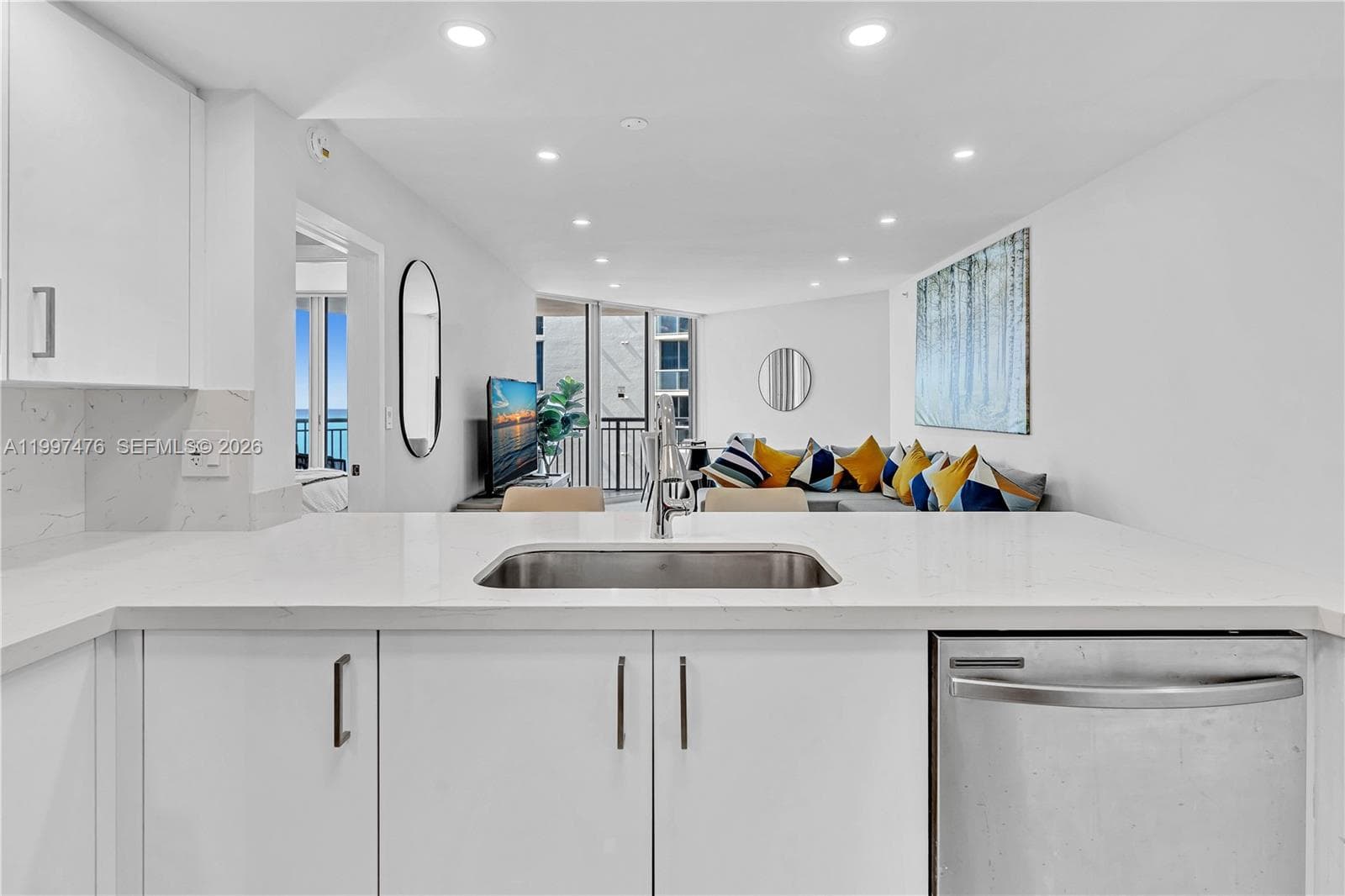 Ocean Point Beach Club · #1703 in Sunny Isles Beach - Photo 31