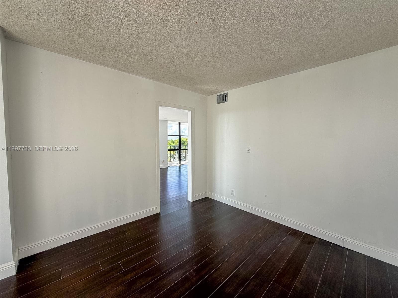 OCEANVIEW PARK CONDO · #531 in Hallandale Beach - Photo 16