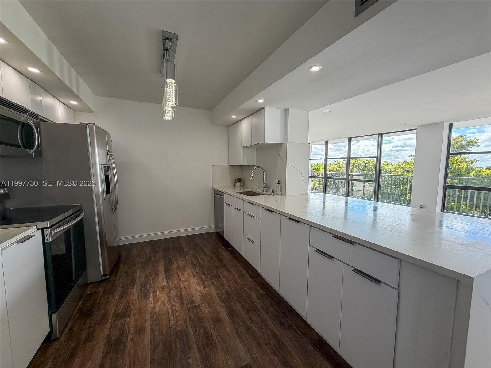 OCEANVIEW PARK CONDO · #531 in Hallandale Beach - Photo 24