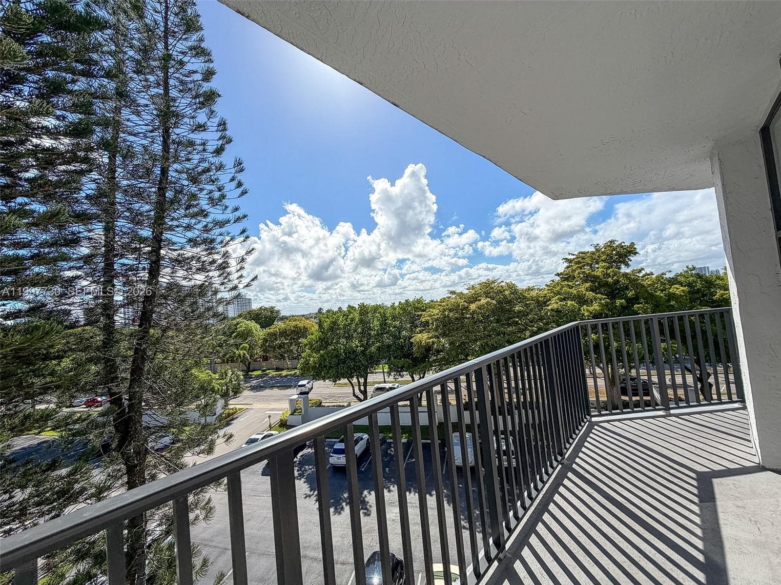 OCEANVIEW PARK CONDO · #531 in Hallandale Beach - Photo 14