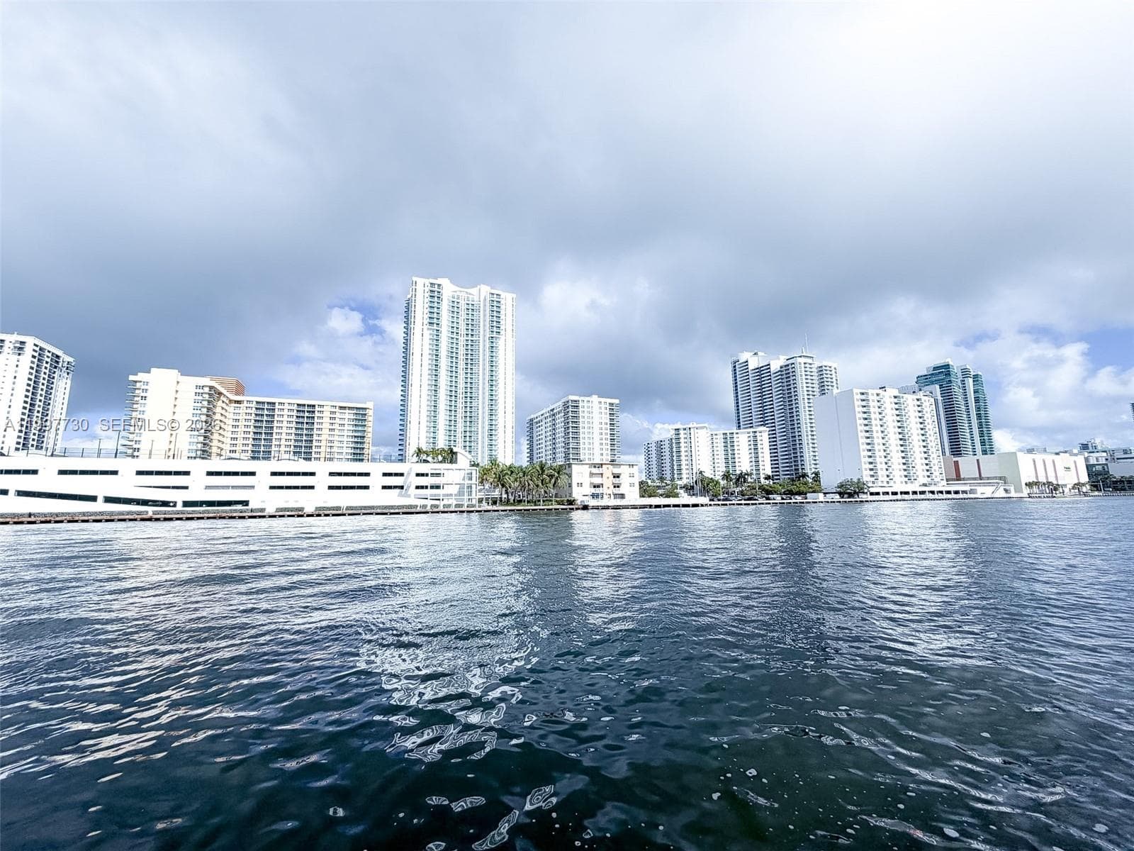 OCEANVIEW PARK CONDO · #531 in Hallandale Beach - Photo 35