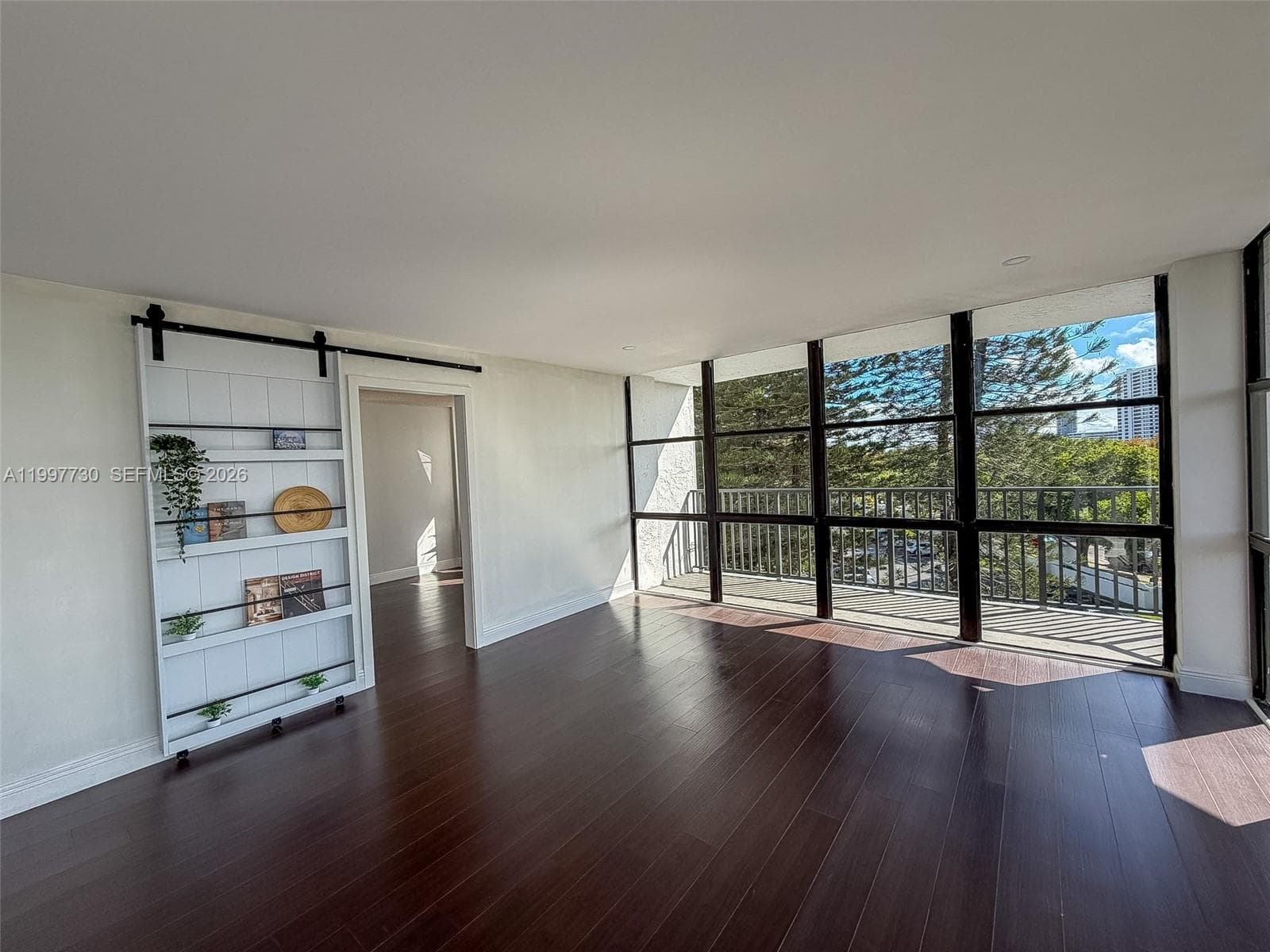 OCEANVIEW PARK CONDO · #531 in Hallandale Beach - Photo 4