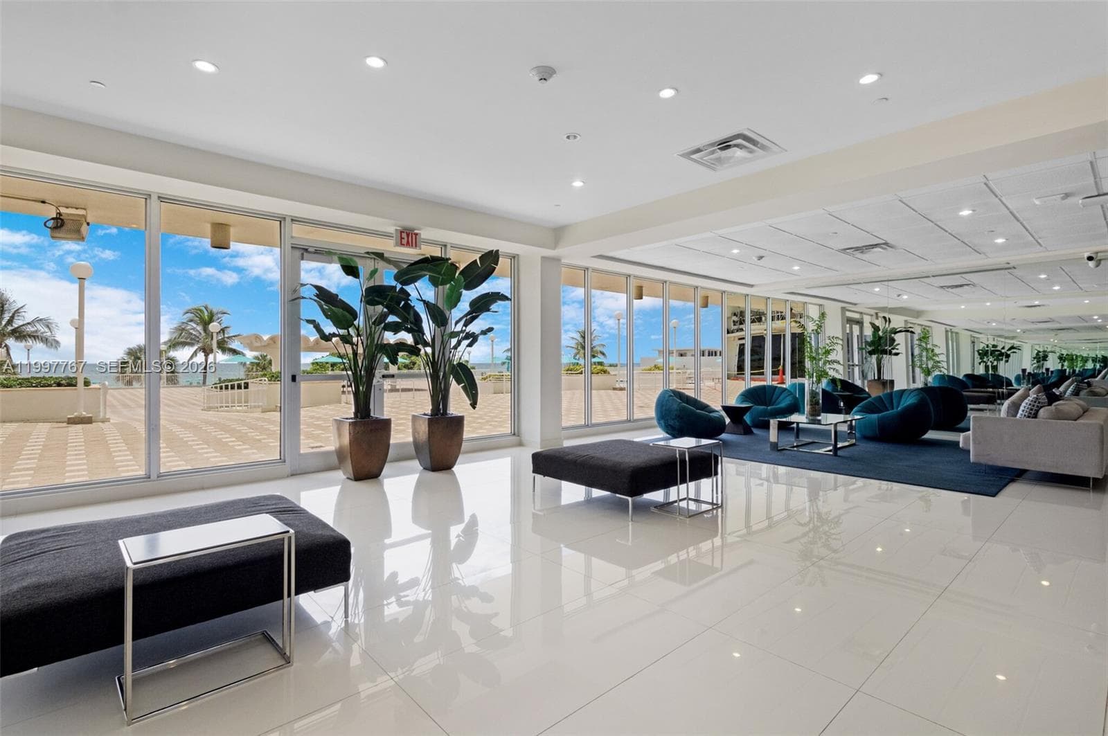 Arlene Beach · #1707 in Miami Beach - Photo 53