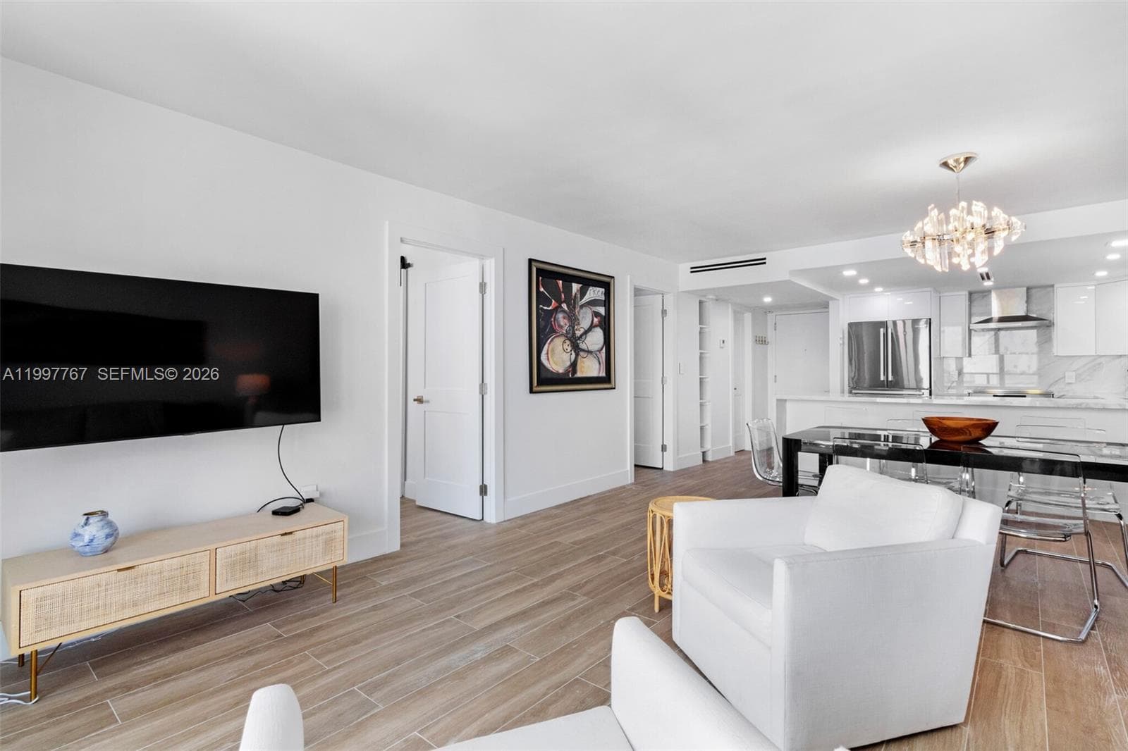 Arlene Beach · #1707 in Miami Beach - Photo 21