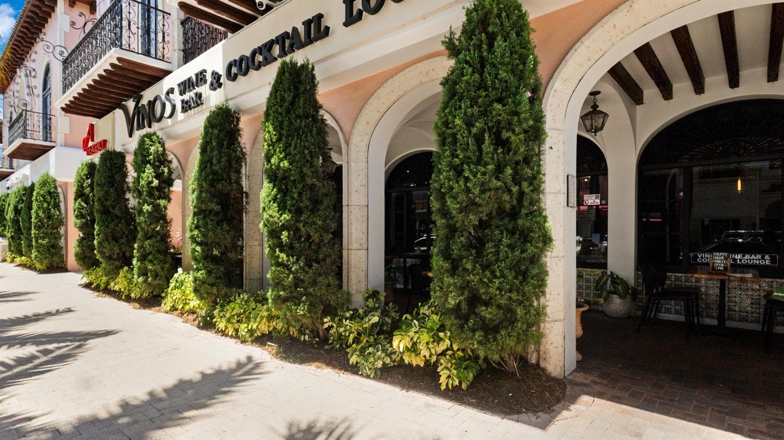 Las Olas shopping & dining