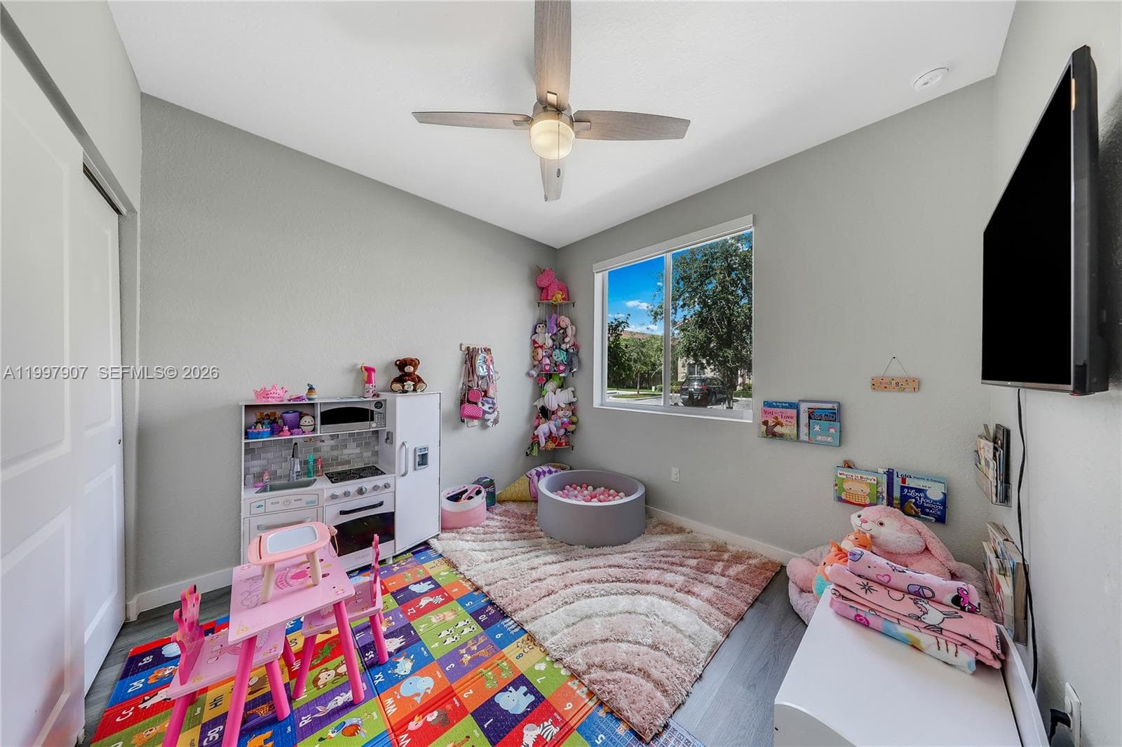 1079 SE 23rd Ter photo 13