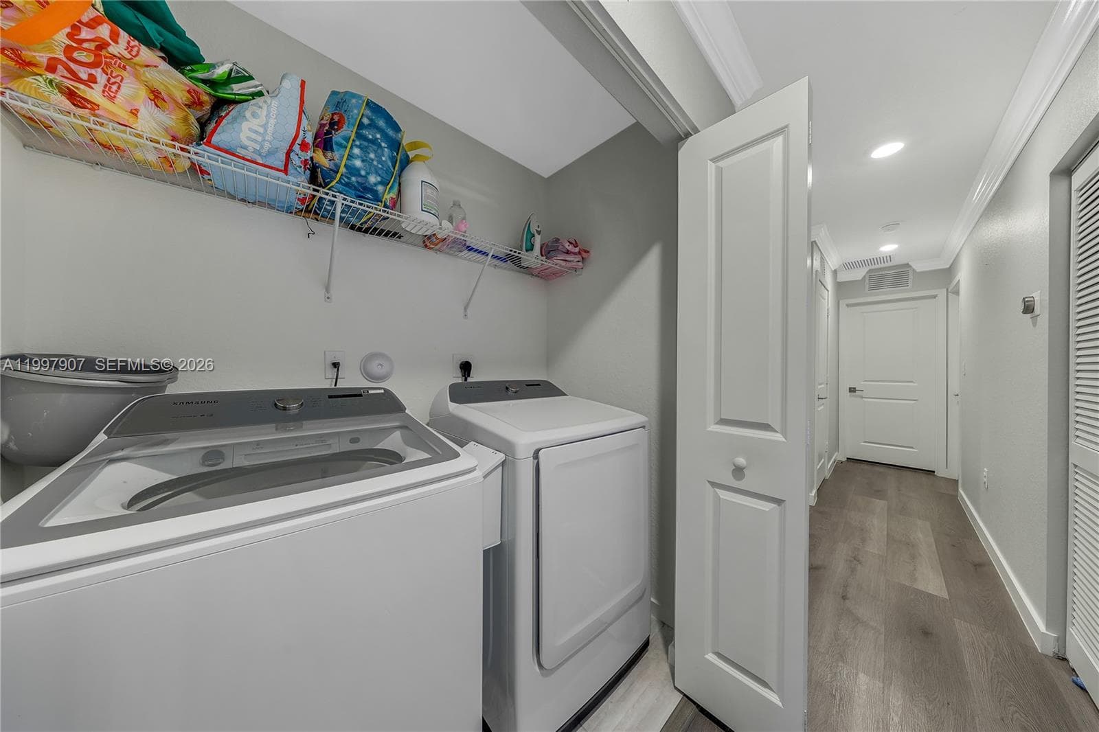 1079 SE 23rd Ter photo 18