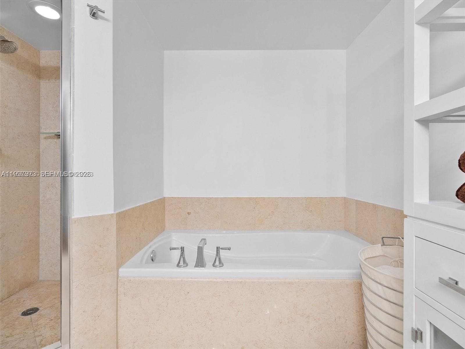 TURNBERRY VILLAGE · #1102 in Aventura - Photo 20