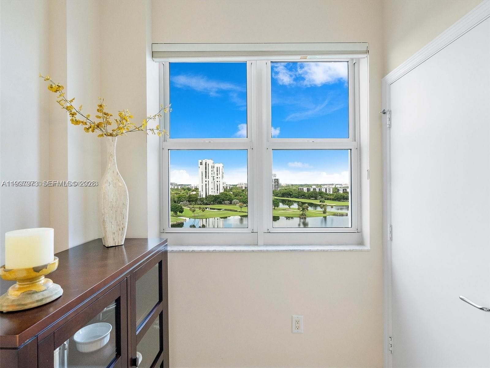 TURNBERRY VILLAGE · #1102 in Aventura - Photo 9